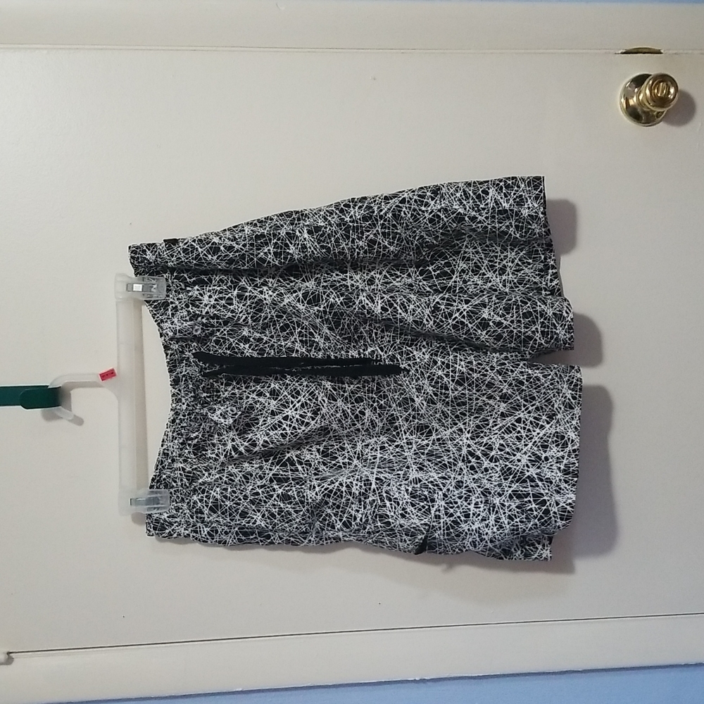 NBN Gear M Black and White Swim Trunks